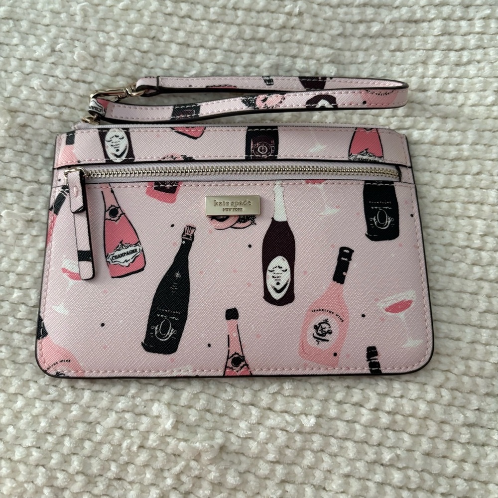 Kate Spade Shore Street Wallet/Wristlet  in Champagne and Caviar Print - LNC
